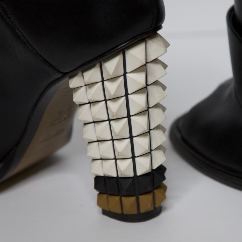 Fendi Black Leather Spiked Heel Booties - Picture 7 of 8
